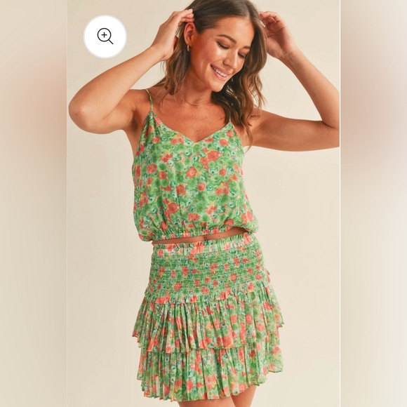 RESET by JANE•Green Rose Shanae Bubble Camisole&Tiered Ruffle Mini Skirt Set - Picture 2 of 9